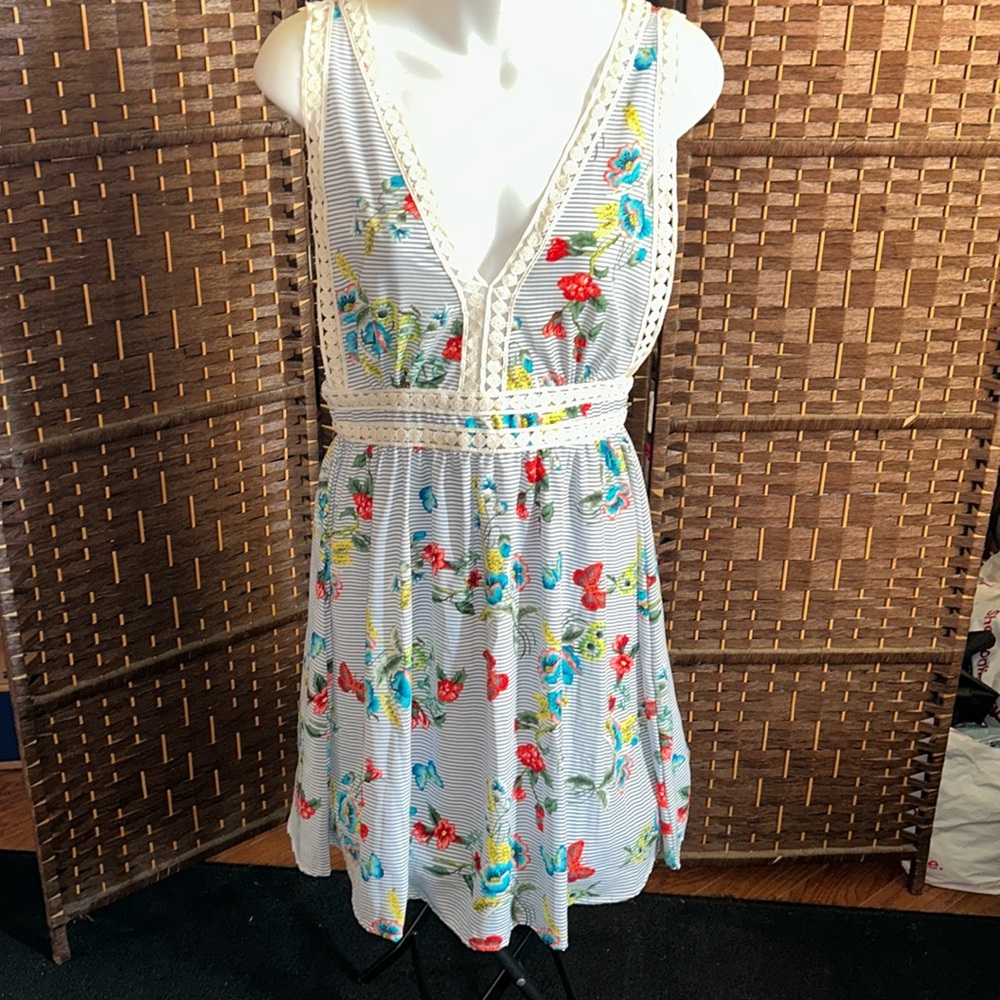 Humming Bird Dress Womens Medium Blue Striped Floral Pattern V Neck Crochet Trim